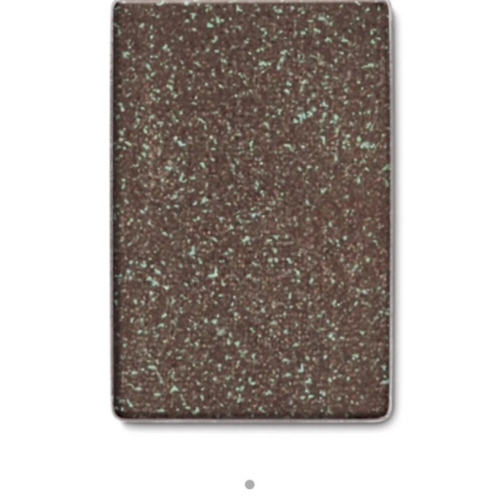 Discontinued hummingbird eye shadow